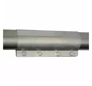 З'єднувальний патрубок з гвинтами З'єднувальний патрубок з гвинтами